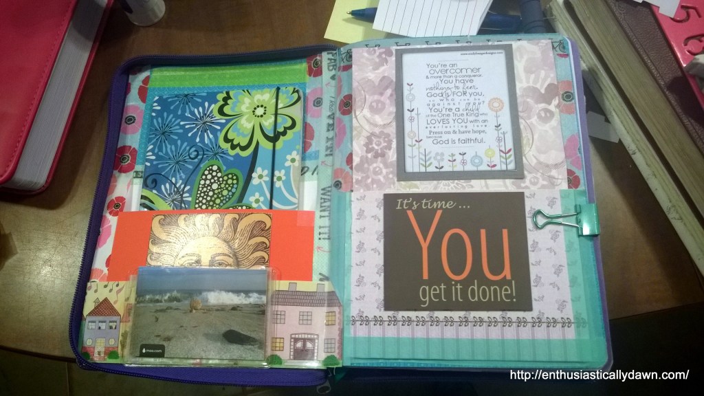 This shows the fancy little cover, (via Pocketful of Vintage) so you don't see my business (private papers)  if I don't want you to. Plus it just looks pretty! 